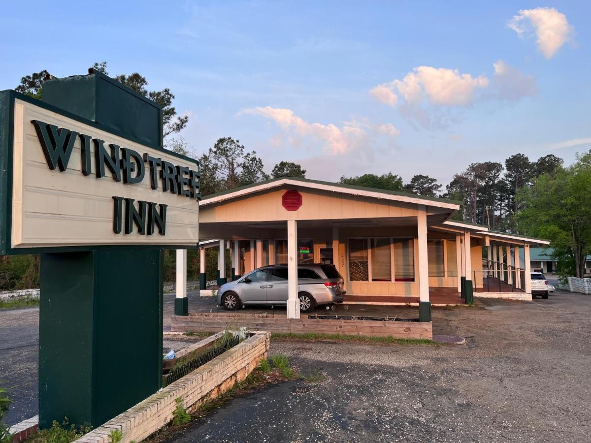 Windtree Inn Grove Hill Exterior foto